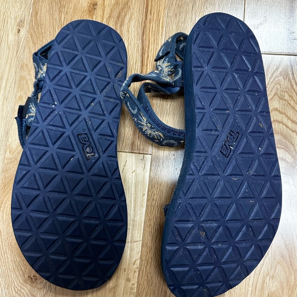 Sun & Moon Teva’s - Picture 2 of 3